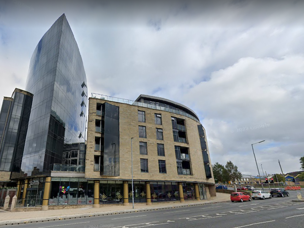 1 bed flat to rent in Leeds Road, Bradford BD1 Zoopla