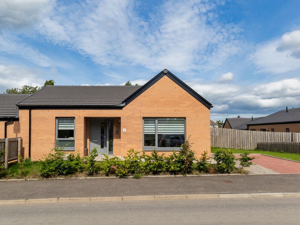 2 bed semidetached bungalow for sale in 3 Broomton Road, Balornock