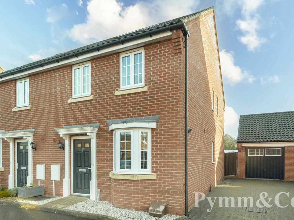 3 bed semidetached house for sale in Dakota Drive, Old Catton NR6, £