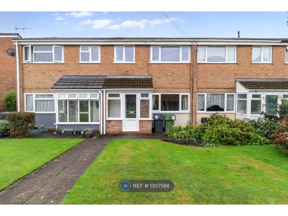 3 bed terraced house to rent in Beehive Close, Catshill, Bromsgrove B61