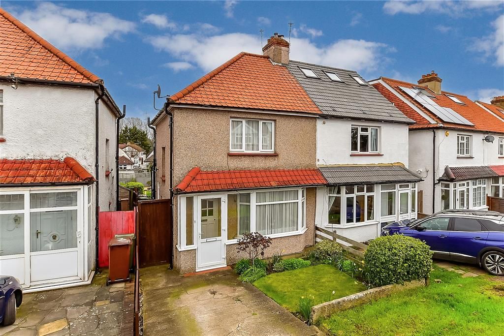 2 bed semidetached house for sale in Gander Green Lane, Cheam, Sutton