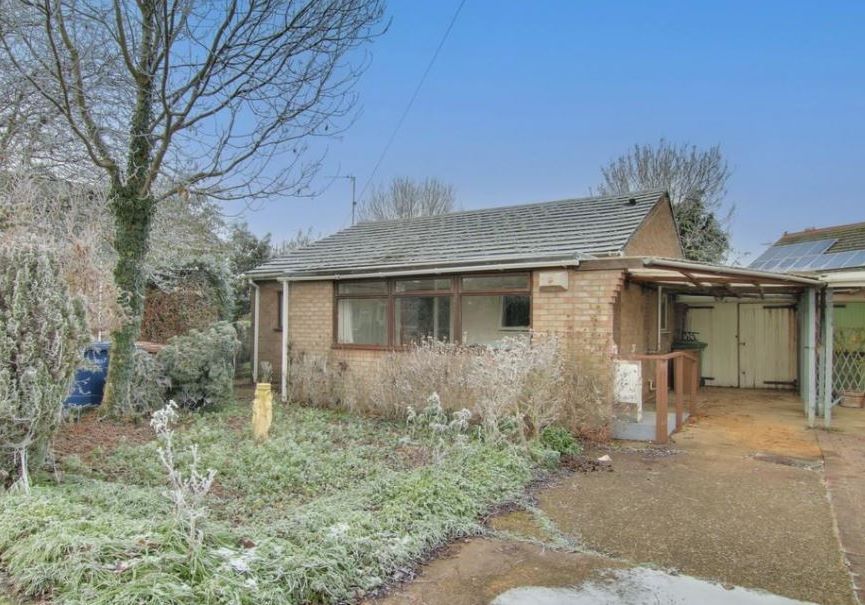 2 bed detached bungalow for sale in 13 Ash Grove, Chatteris