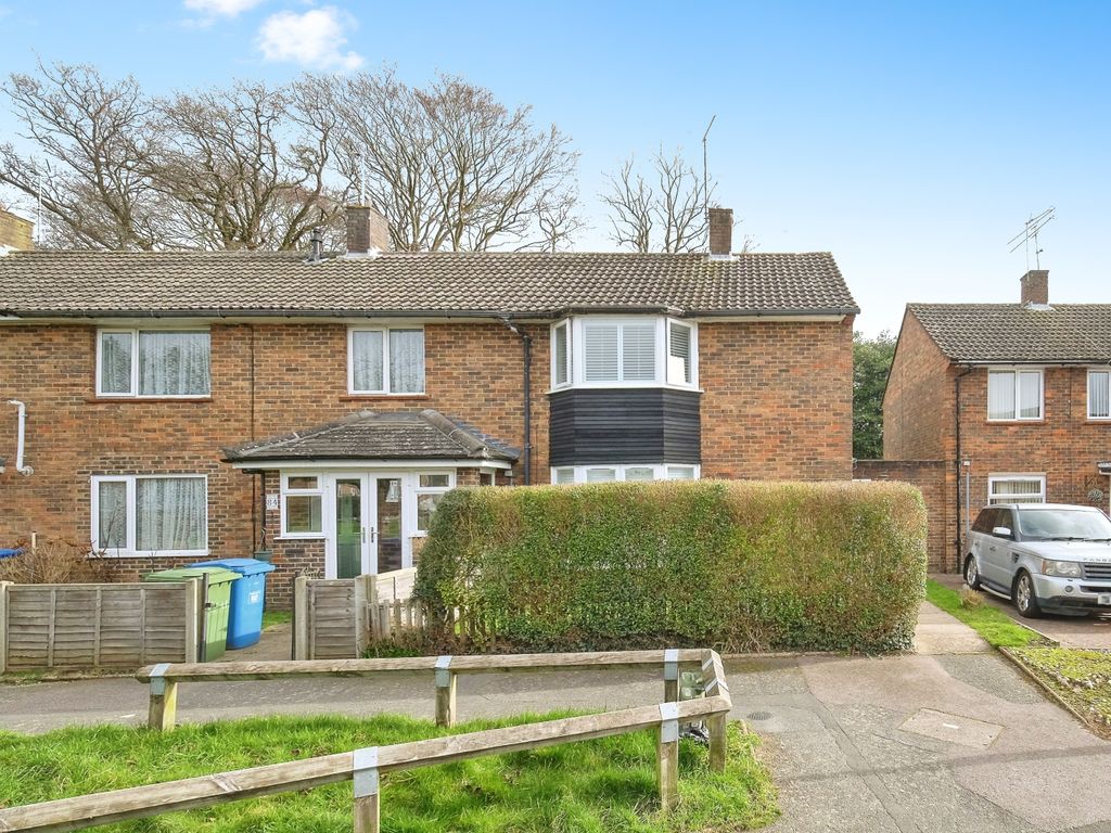 2 bed end terrace house for sale in Calfridus Way, Bracknell RG12, £