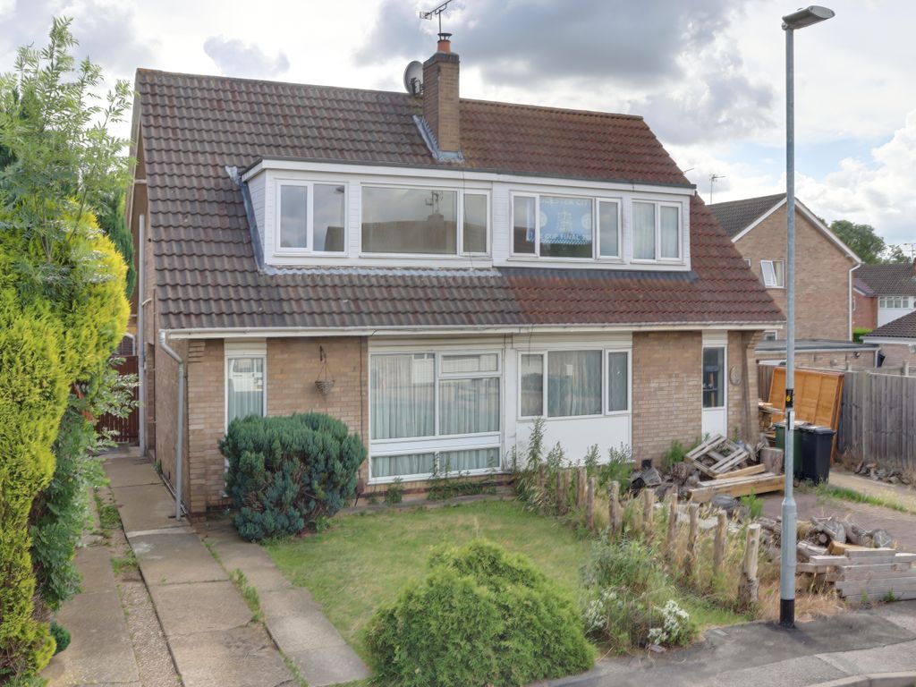 3 bed semidetached house to rent in Linford Close, Wigston LE18 Zoopla