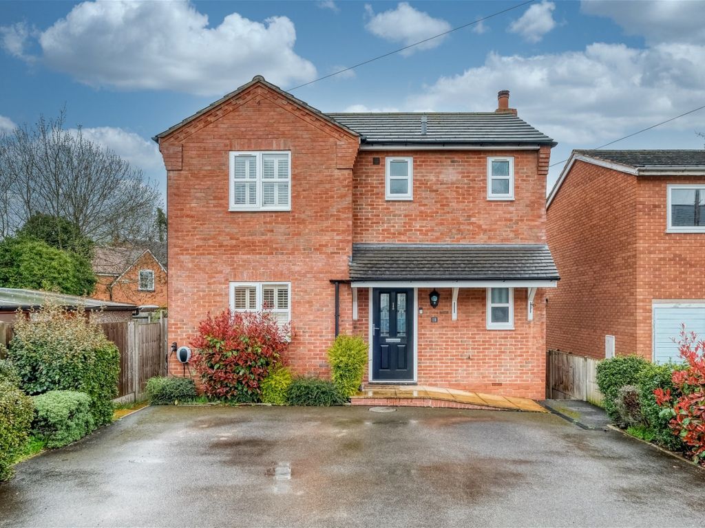 3 bed detached house for sale in Brook Road, Bromsgrove B61 Zoopla