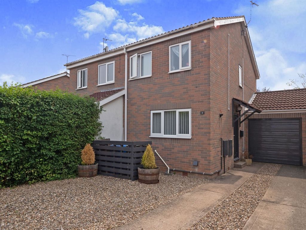 2 bed semidetached house for sale in Risby Place, Beverley HU17 Zoopla