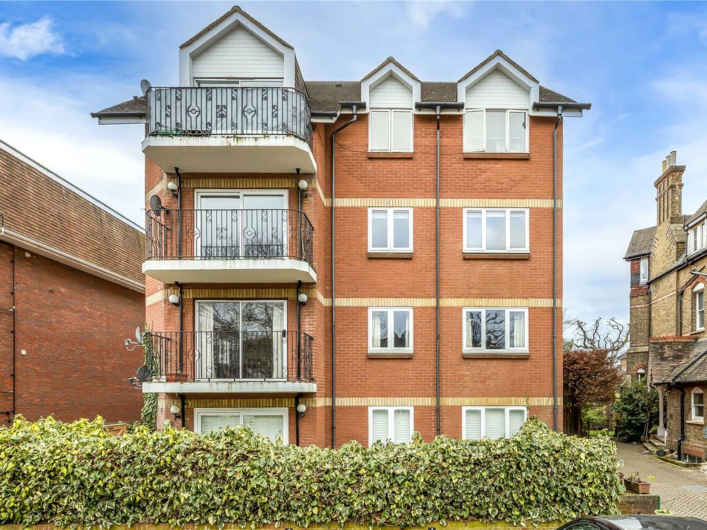 2 bed flat to rent in Gordon Court, 8A The Downs, Wimbledon SW20 Zoopla