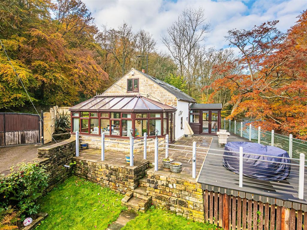 3 bed cottage for sale in Middlewood Road North, Oughtibridge