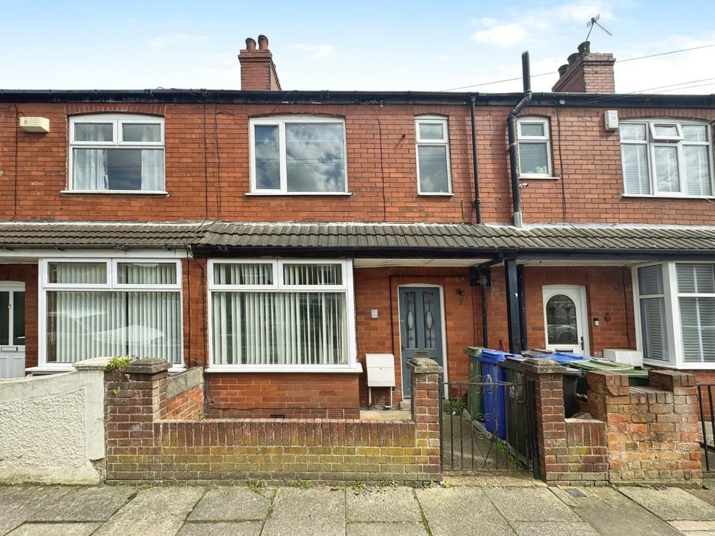 2 bed terraced house to rent in James Street, Grimsby, Lincolnshire