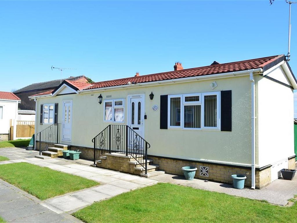 1 bed mobile/park home for sale in Sunnyhurst Park, South Shore