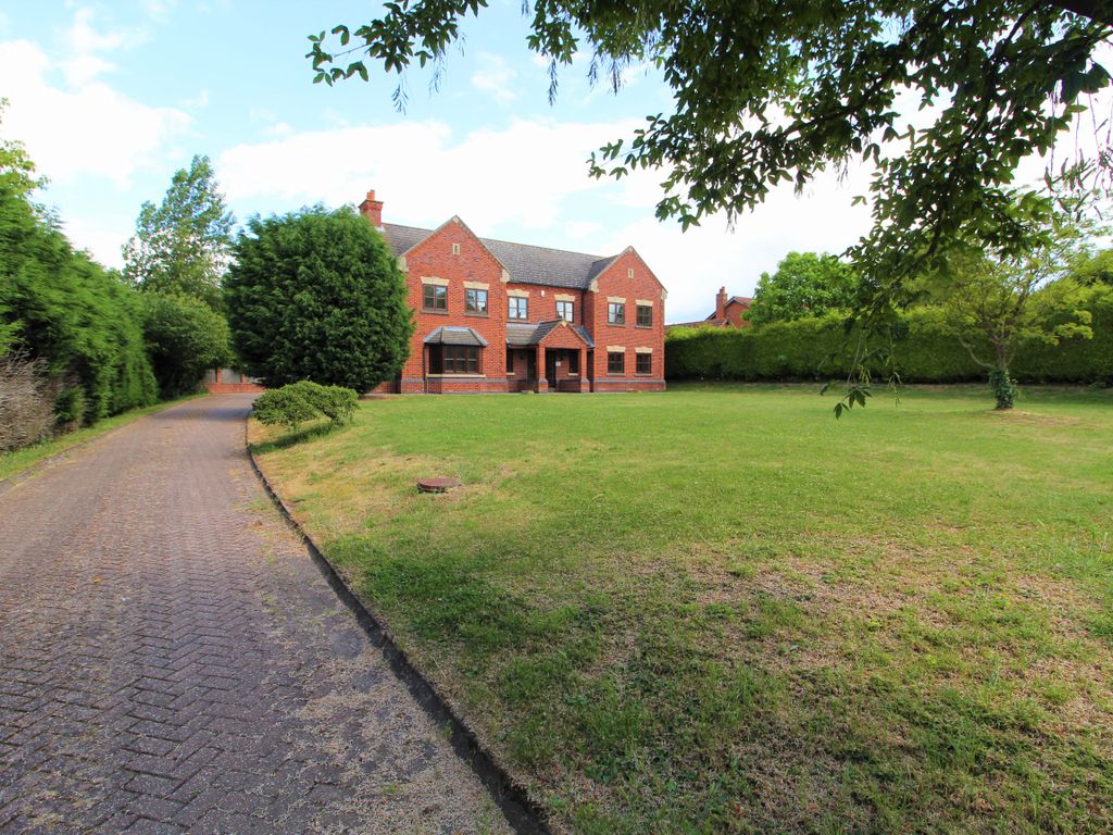 4 bed detached house for sale in Knaith Hill, Knaith, Gainsborough DN21