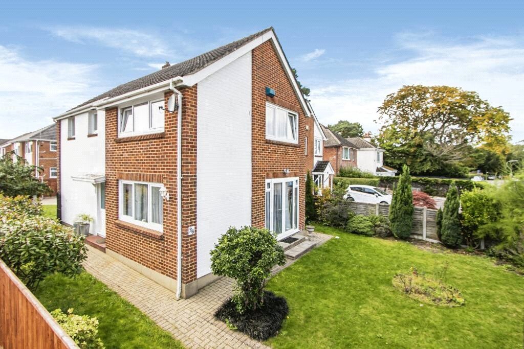 3 bed detached house for sale in Millhams Road, Bournemouth BH10, £