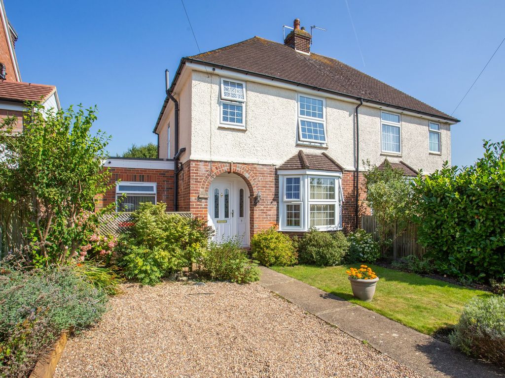 3 bed semidetached house for sale in Richmond Gardens, Canterbury CT2