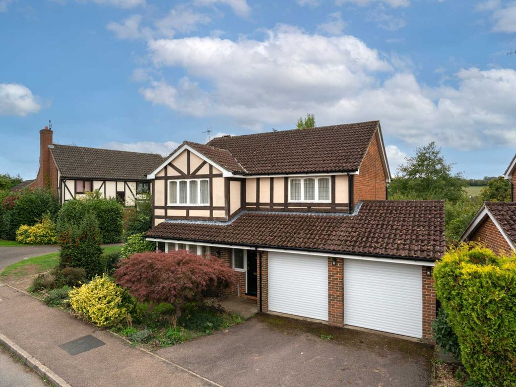 4 bed detached house for sale in Sundew Road, Chaulden Vale HP1 Zoopla