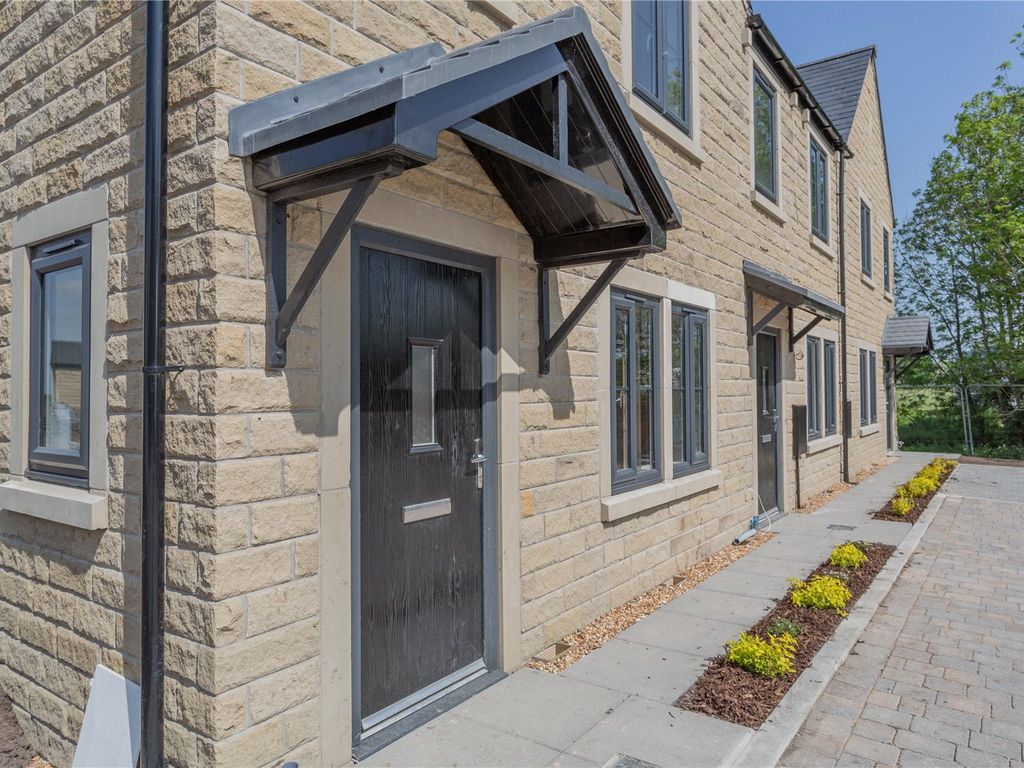 New home, 3 bed end terrace house for sale in The Mcilory, Millers