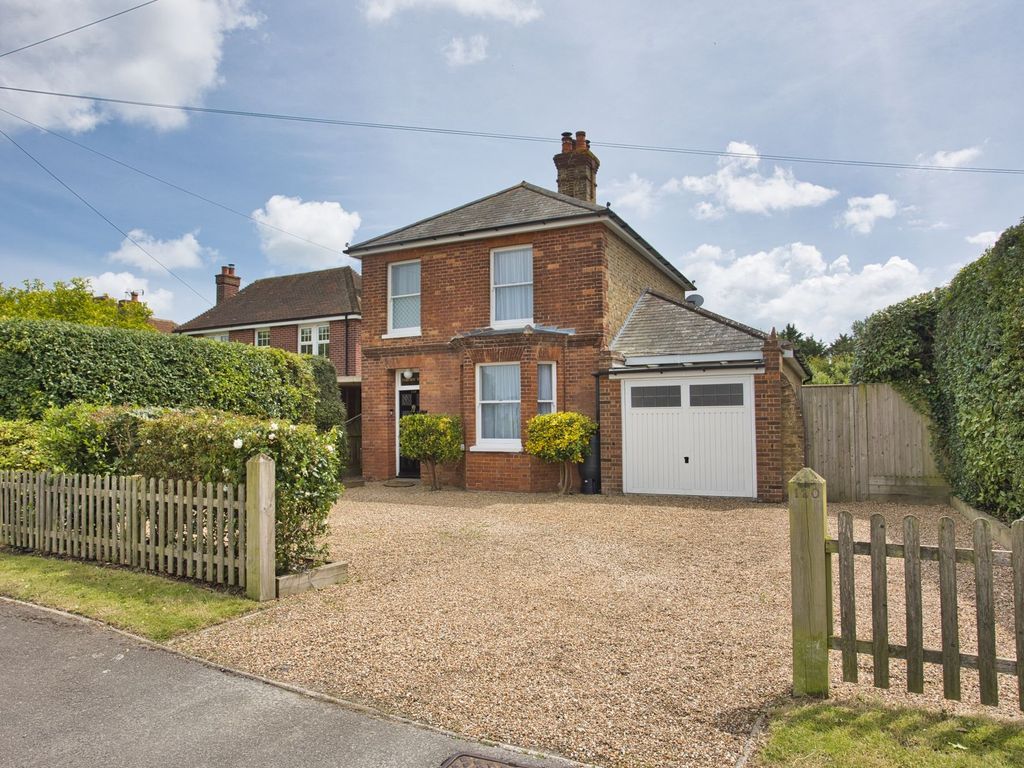 3 bed detached house for sale in Dover Road, Sandwich CT13, £625,000