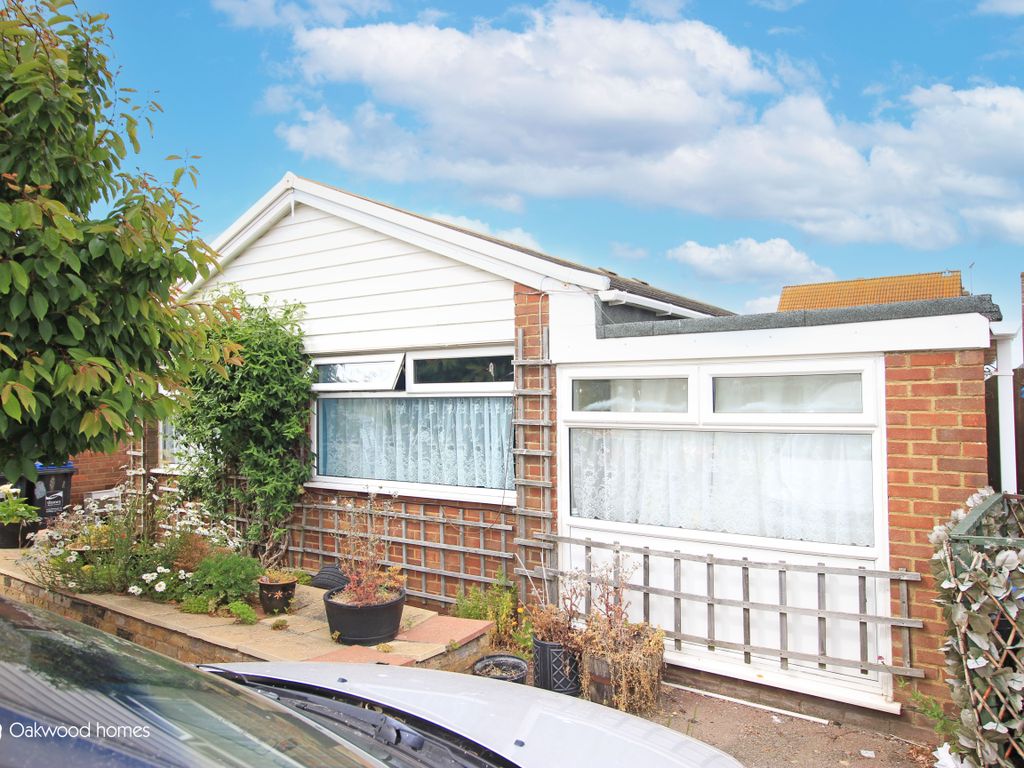2 bed detached bungalow for sale in Knockholt Road, Cliftonville