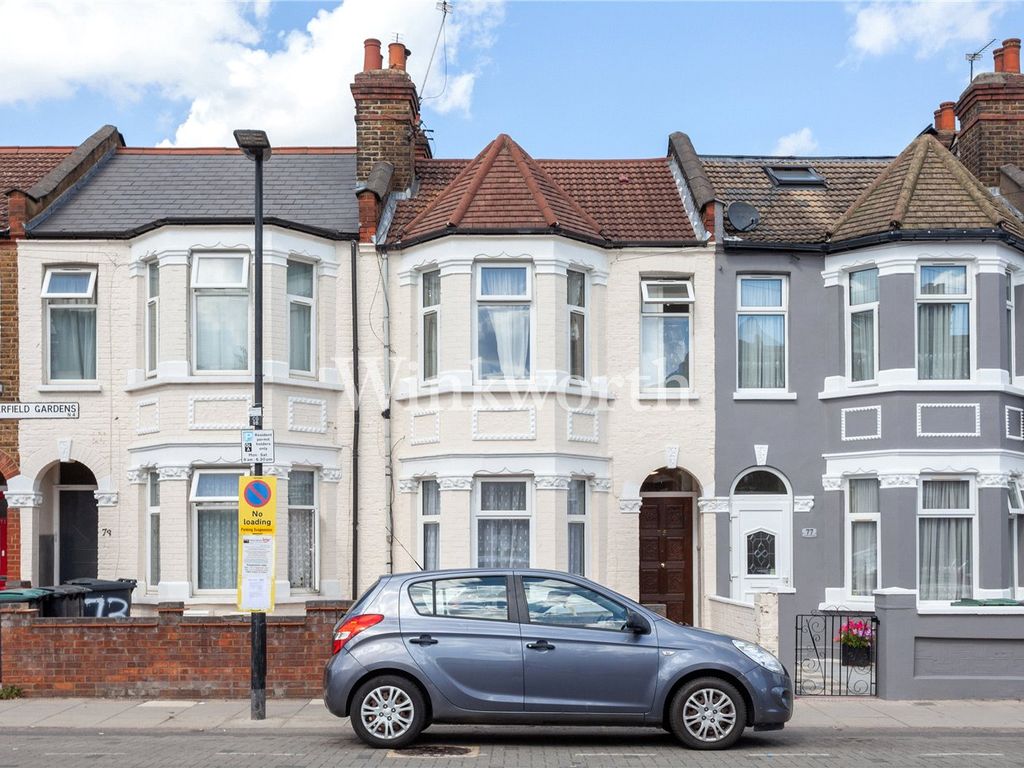 3 bed flat to rent in Chesterfield Gardens, London N4 Zoopla