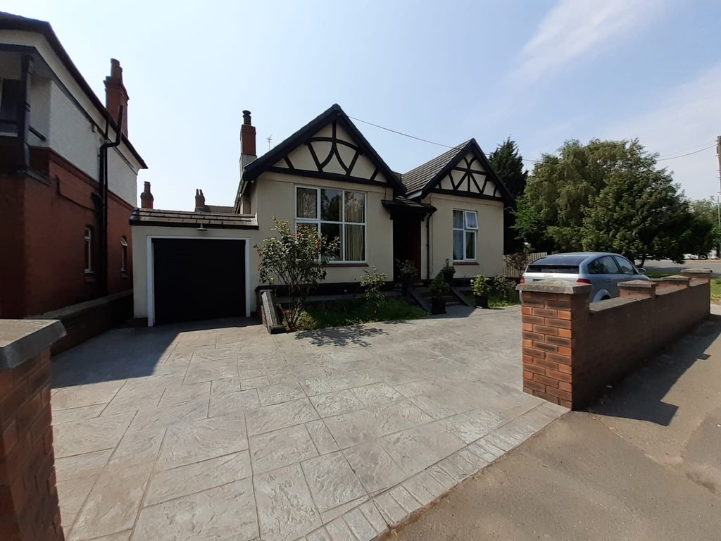4 bed bungalow for sale in Merseyton Road, Ellesmere Port CH65 Zoopla