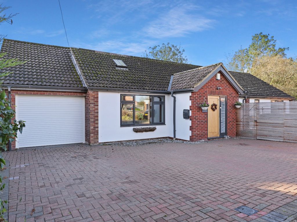 4 bed detached house for sale in Church Close, Whittlesford, Cambridge