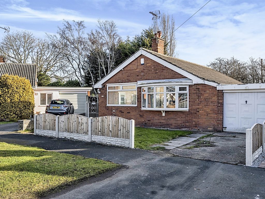 3 bed detached bungalow for sale in Newfields Avenue, Moorends
