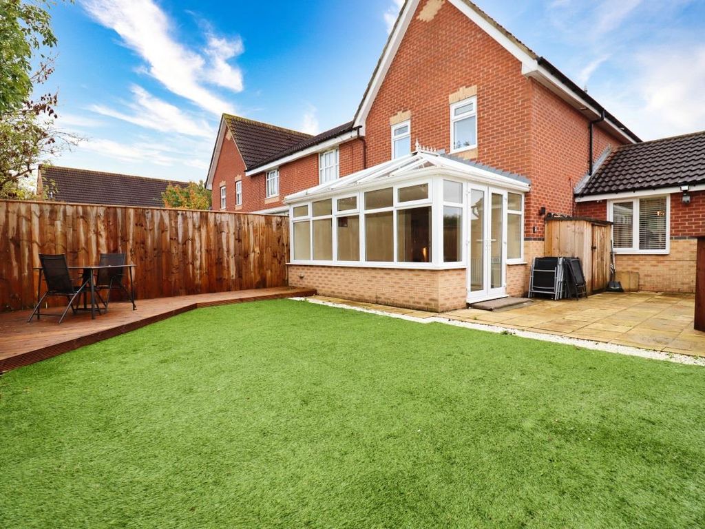 3 bed semidetached house for sale in Broomlee Close, Sober Hall