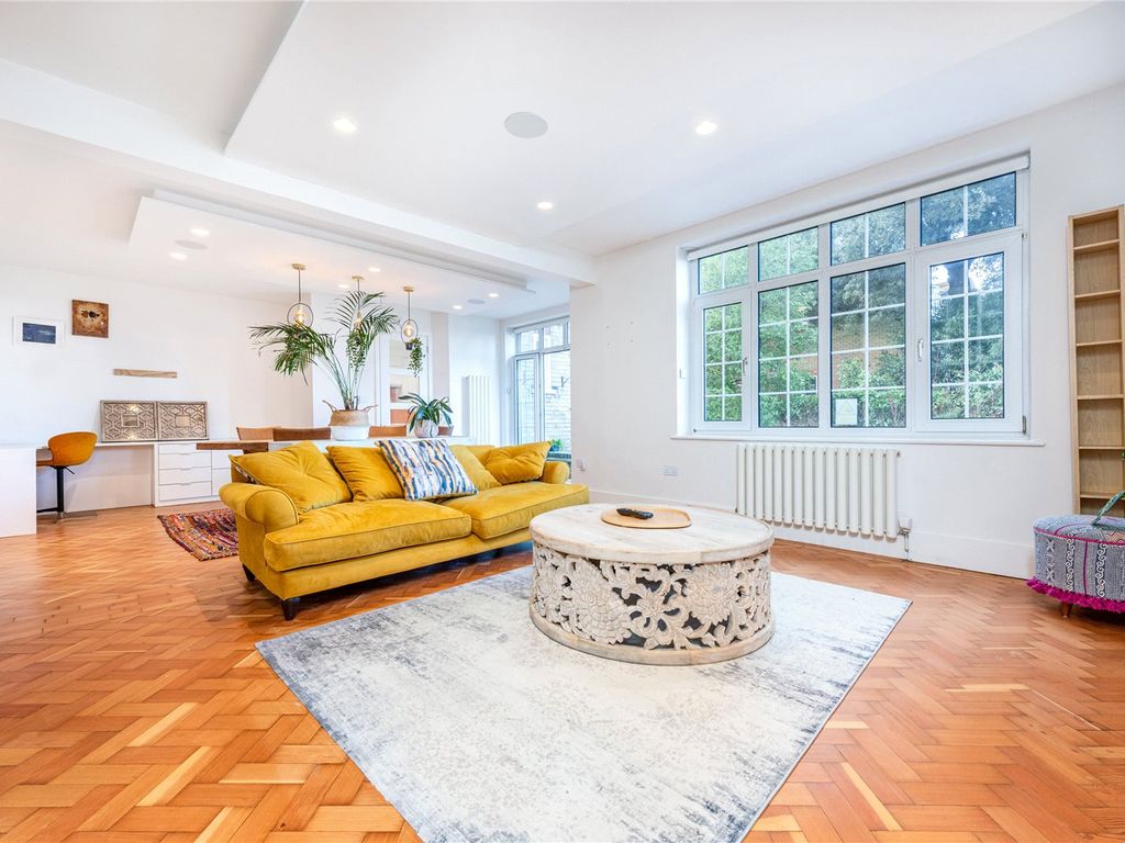 3 bed flat to rent in Wood Lane, Highgate N6 Zoopla