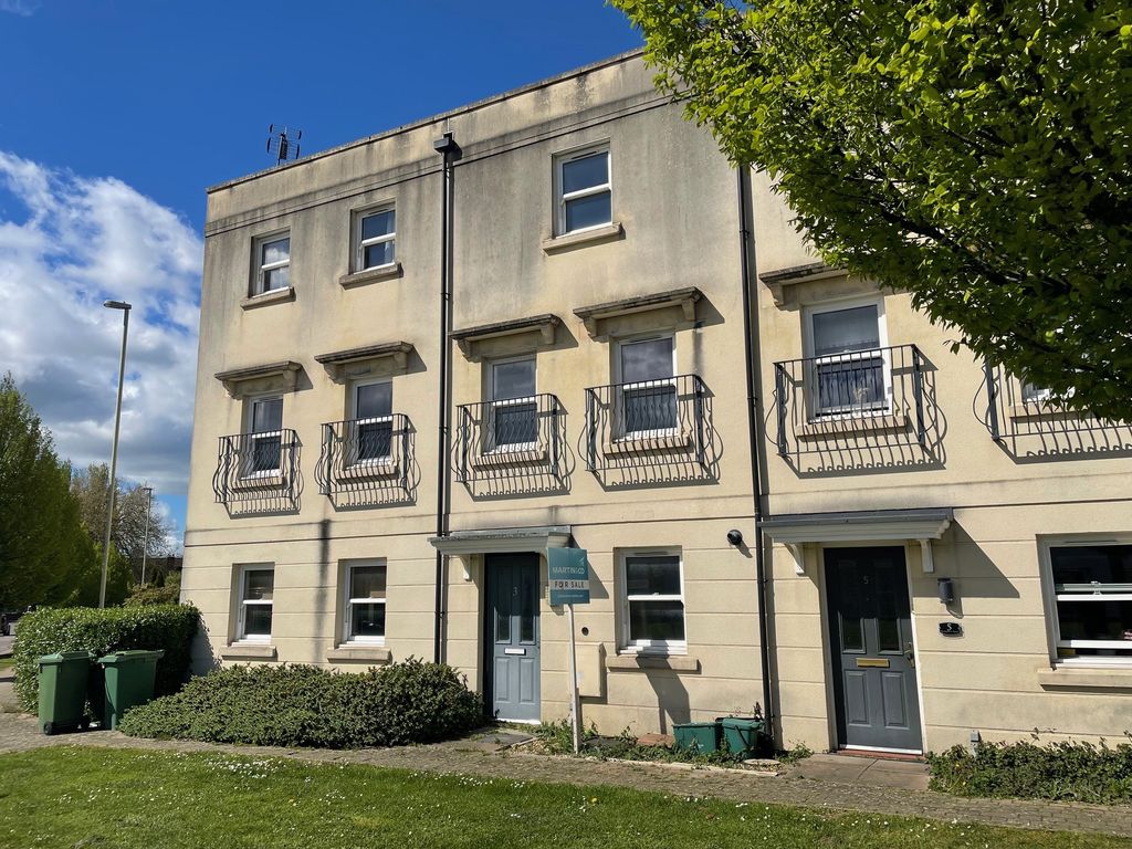 4 bed terraced house for sale in Redmarley Road, Cheltenham