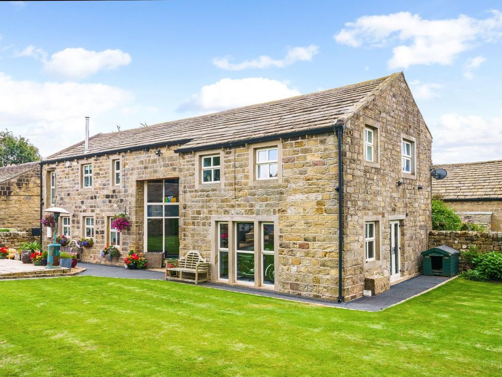 4 bed equestrian property for sale in The Old Barn Grange Farm, Carlton