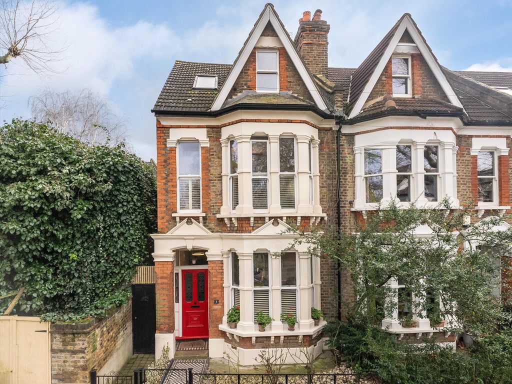 5 bed end terrace house for sale in Elmwood Road, North Dulwich, London