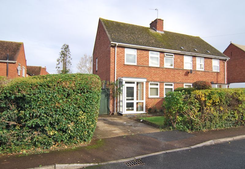 3 bed semidetached house for sale in St Lawrence Road, Barnwood