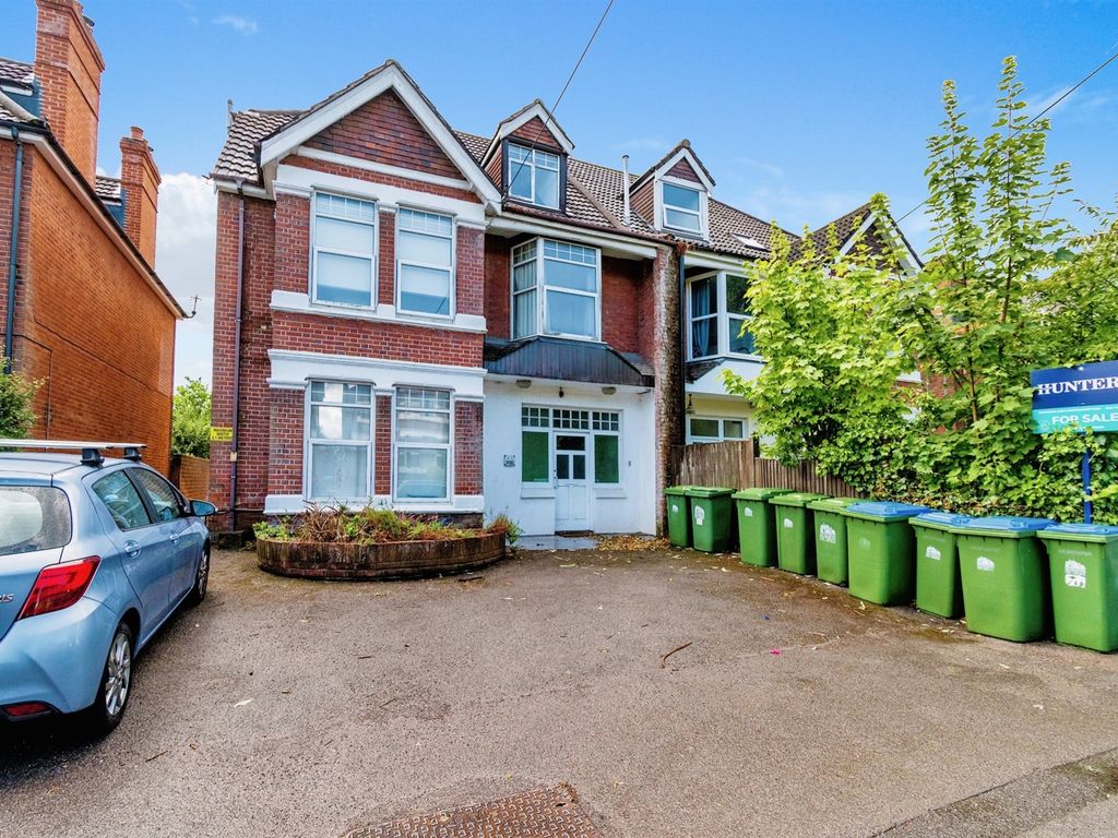 1 bed flat for sale in Darwin Road, Shirley, Southampton SO15, £115,000