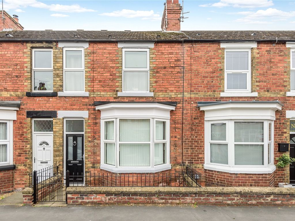 2 bed terraced house for sale in Stutton Road, Tadcaster, North