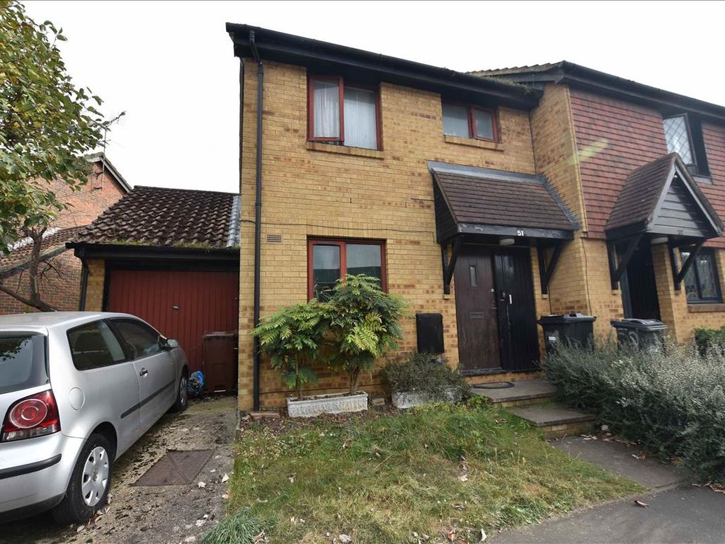 3 bed end terrace house for sale in Deerhurst Close, Feltham TW13, £