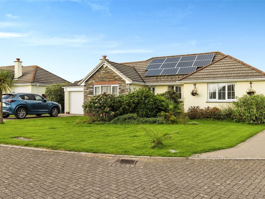 3 bed bungalow for sale in Trecarne Gardens, Delabole, Cornwall PL33, £