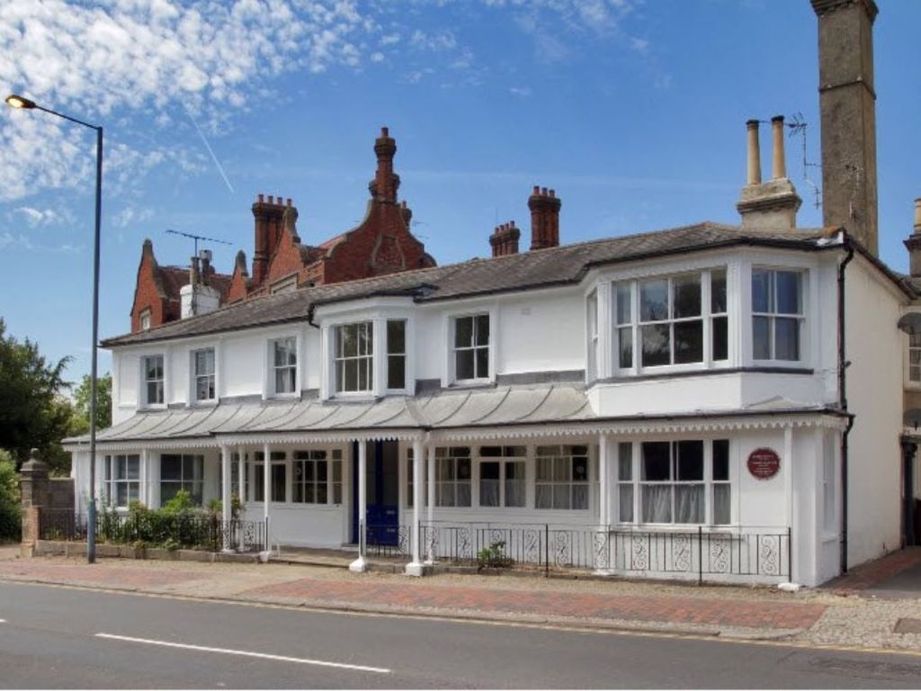 3 bed flat to rent in Mount Ephraim, Tunbridge Wells TN4 Zoopla