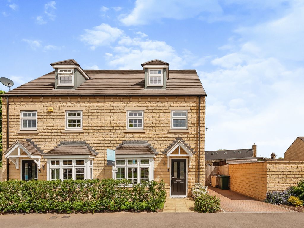 New home, 3 bed semidetached house for sale in River Way, Bradford