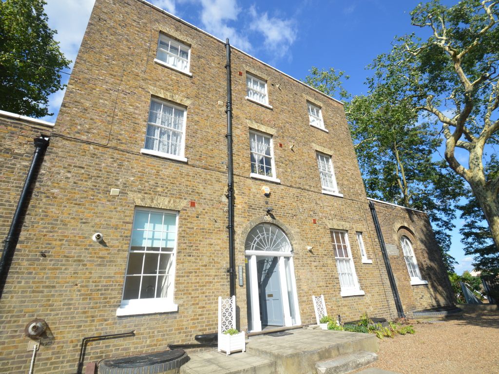 1 bed flat to rent in Vicarage Park, Plumstead SE18, £1,400 pcm Zoopla