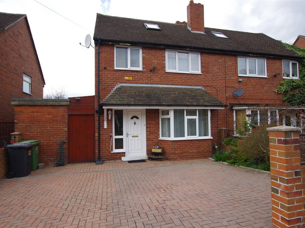 3 bed property for sale in Moorcroft Drive, Dewsbury WF13 Zoopla