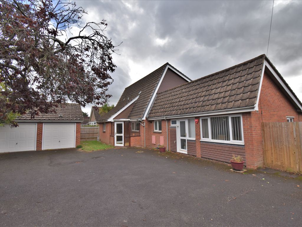 4 bed detached house to rent in The Avenue, Fareham PO14 Zoopla