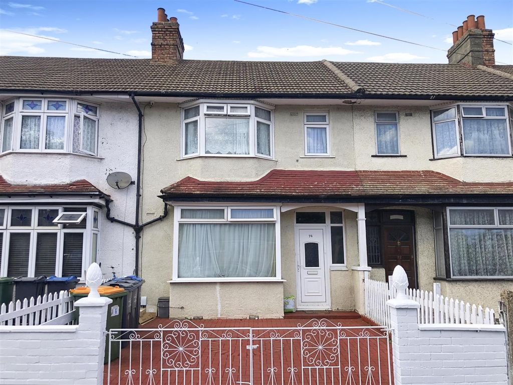 Bond Road, Mitcham CR4  