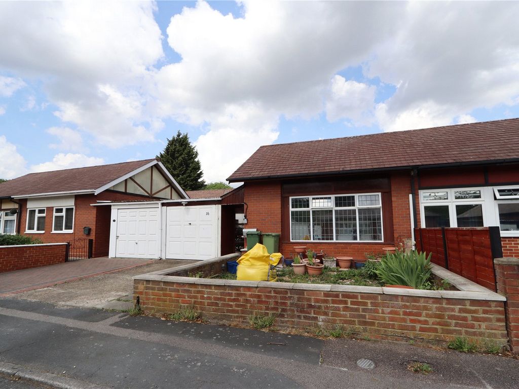 4 bed bungalow for sale in Woodrush Close, Beanhill, Milton Keynes, Buckinghamshire MK6, £