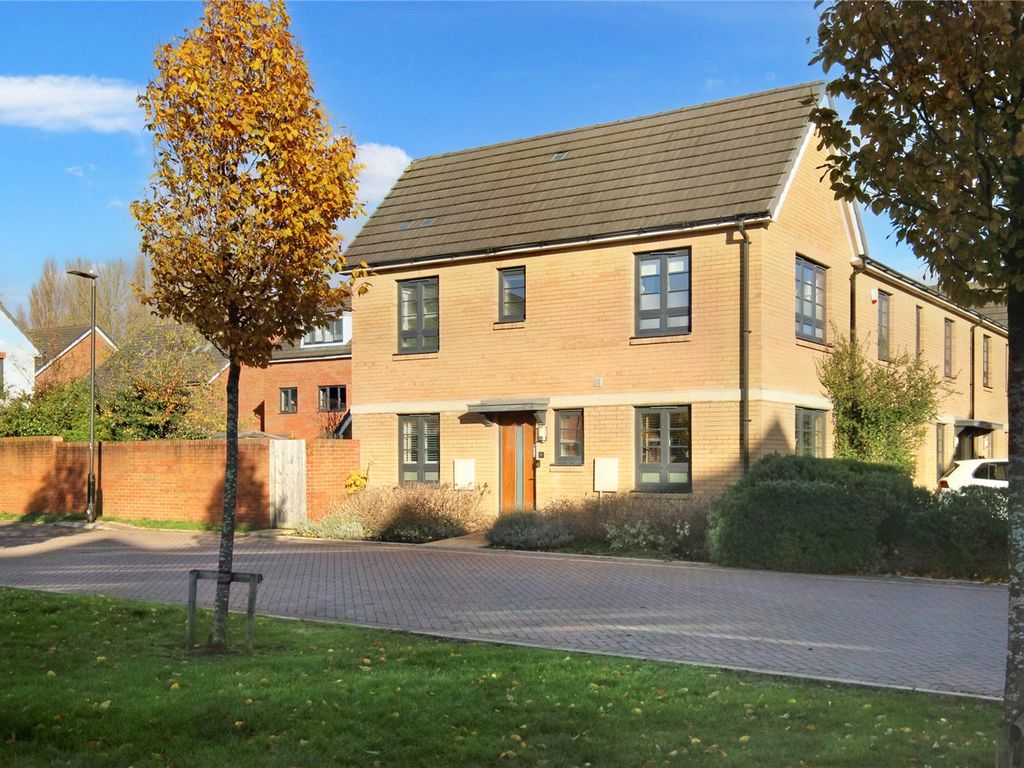 2 bed end terrace house for sale in Malago Drive, Bedminster, Bristol