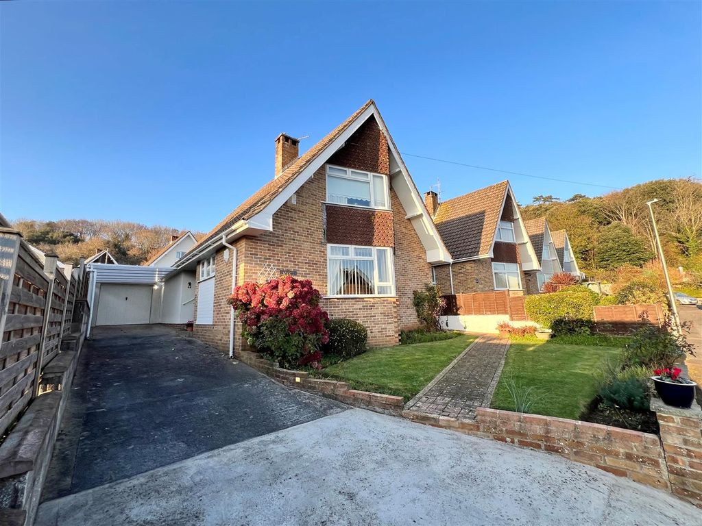 3 bed detached house for sale in Hawthorn Park, Worle, WestonSuper