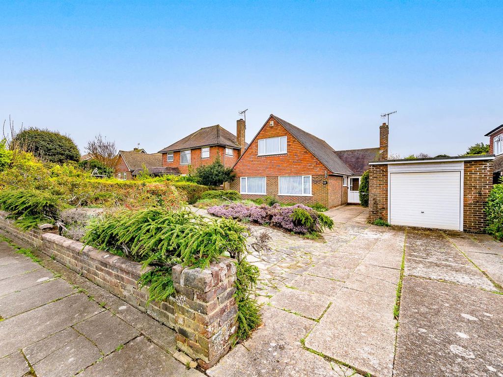 4 bed detached house for sale in Chyngton Road, Seaford BN25, £700,000