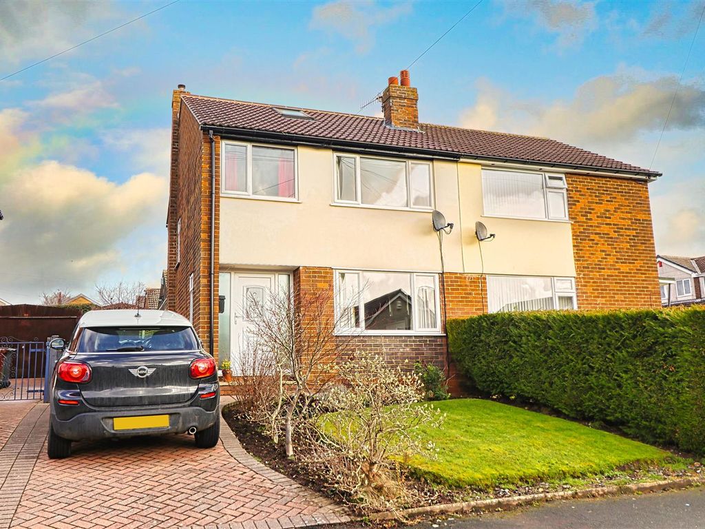 3 bed semidetached house for sale in Wrenbeck Drive, Otley LS21 Zoopla