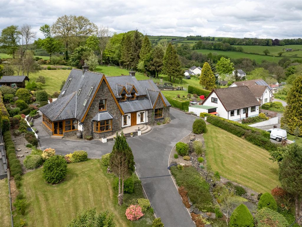 4 bed detached house for sale in Llanwnnen, Lampeter SA48, £700,000