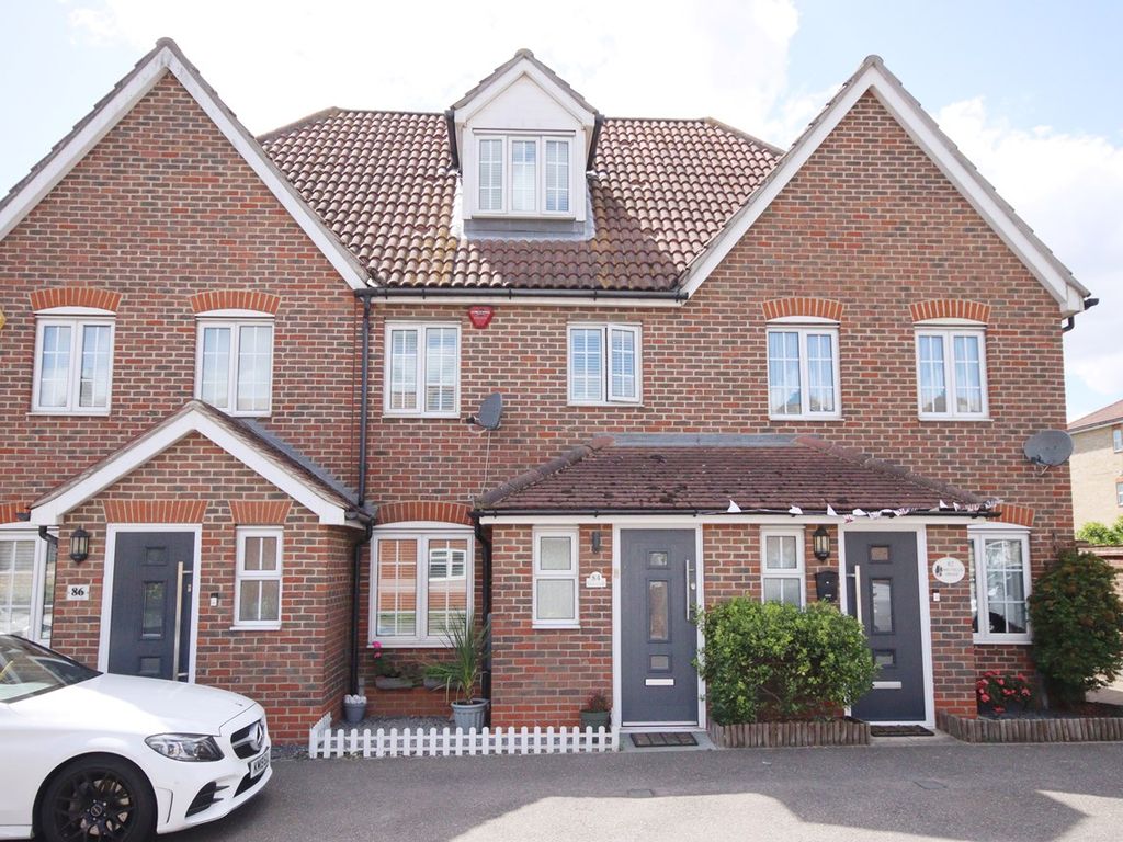 3 bed terraced house for sale in Love Lane, Aveley, South Ockendon RM15