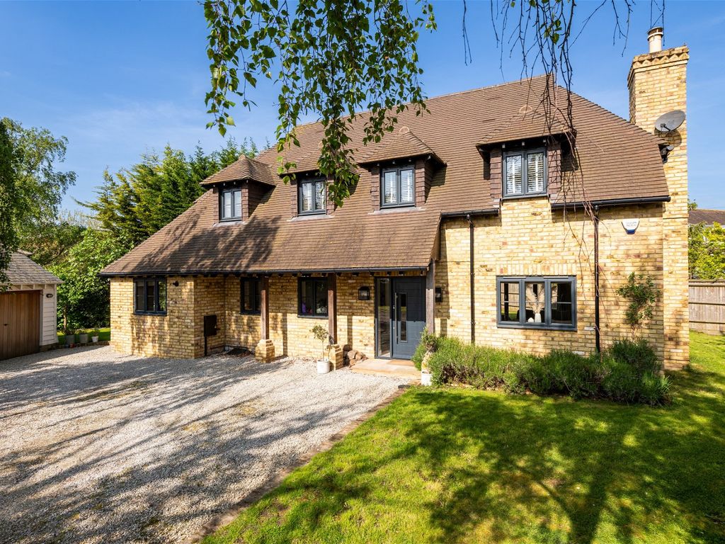 4 bed detached house for sale in Mill Bank, Headcorn, Ashford TN27, £