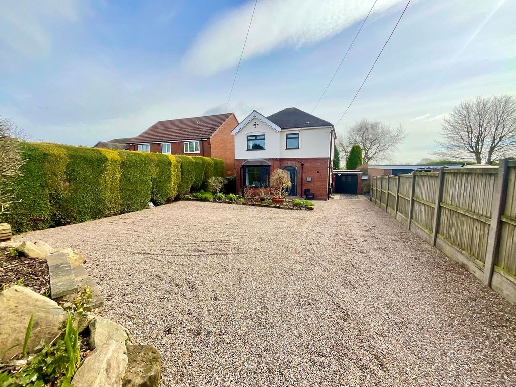 3 bed detached house for sale in Sandon Road, Longton, StokeOnTrent